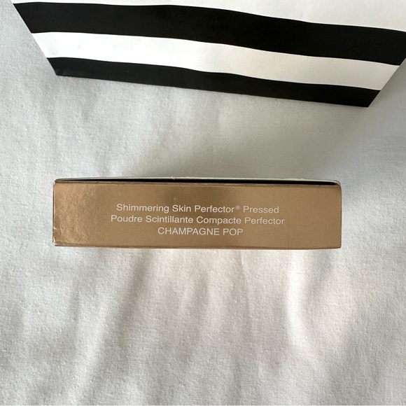 BECCA Shimmering Skin Perfector™ Pressed Highlighter - Picture 4 of 6